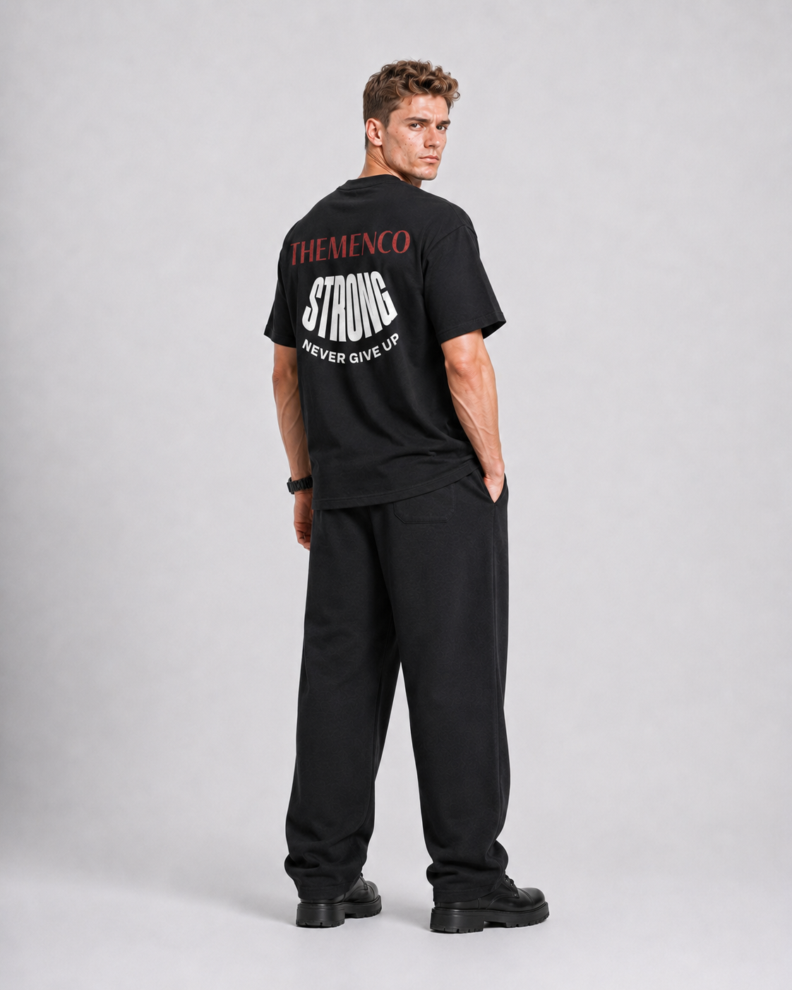 THEMENCO Strong Men's Graphic Black T-Shirt